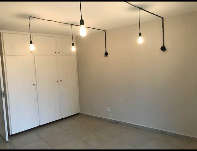 1 BEDROOM APARTMENT TO LET IN BRYANSTON